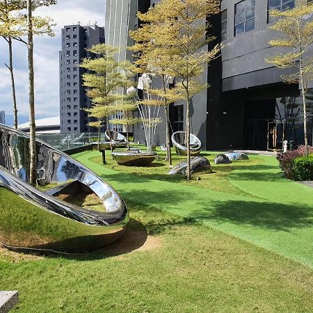 Arte Mont Kiara By Iluxhome Kuala Lumpur Exterior foto